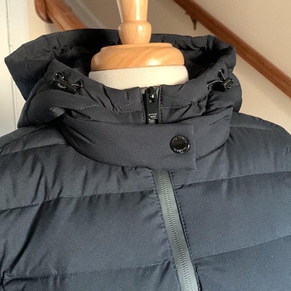 Michael Kors Ultra Light Weight Down Fill - Picture 2 of 12